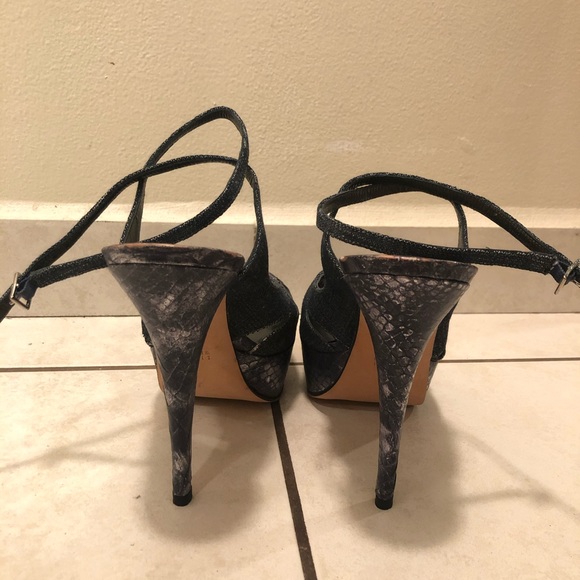 Stuart Weitzman Denim Heels - Picture 4 of 6